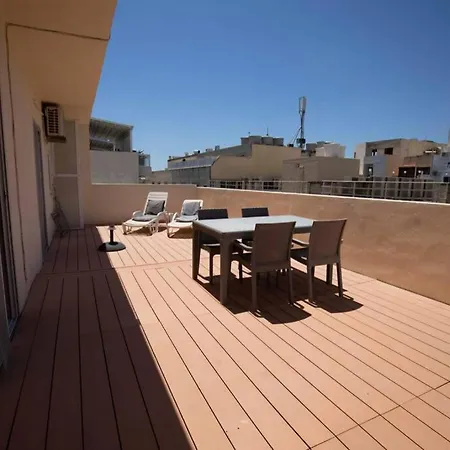 Strand Penthouse With Large Terrace Sliema